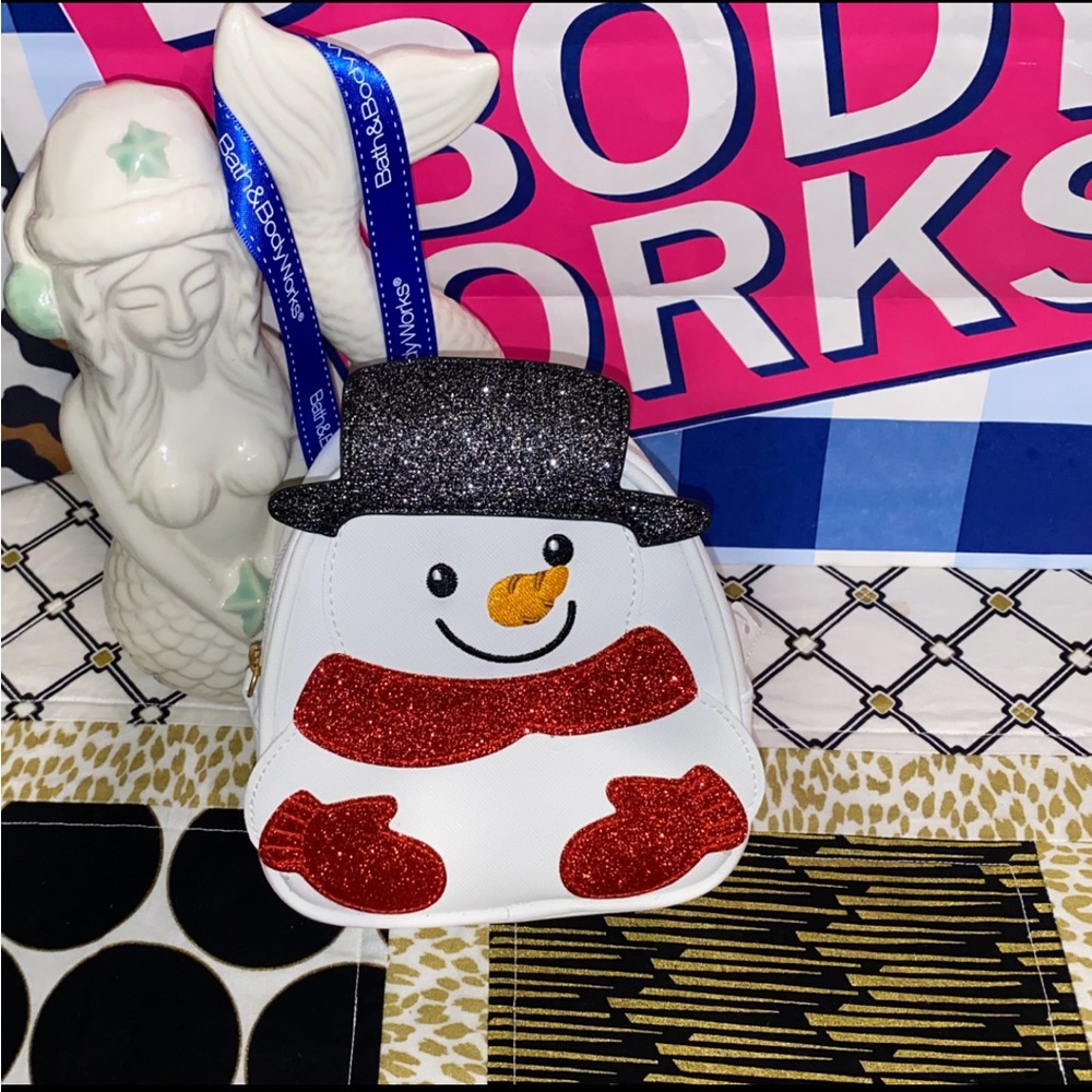 BATH AND BODY WORKS SNOWMAN COSMETICS BAG
